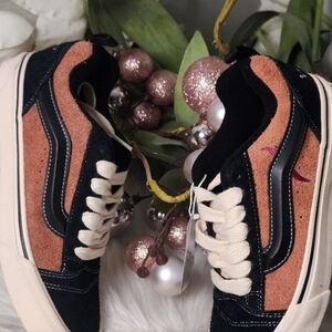 Vans x Disney 100th Scar Knu Skoo| Sneakers Lion King New